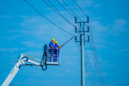 Refurbishment and extension of electricity networks in Southern Poland