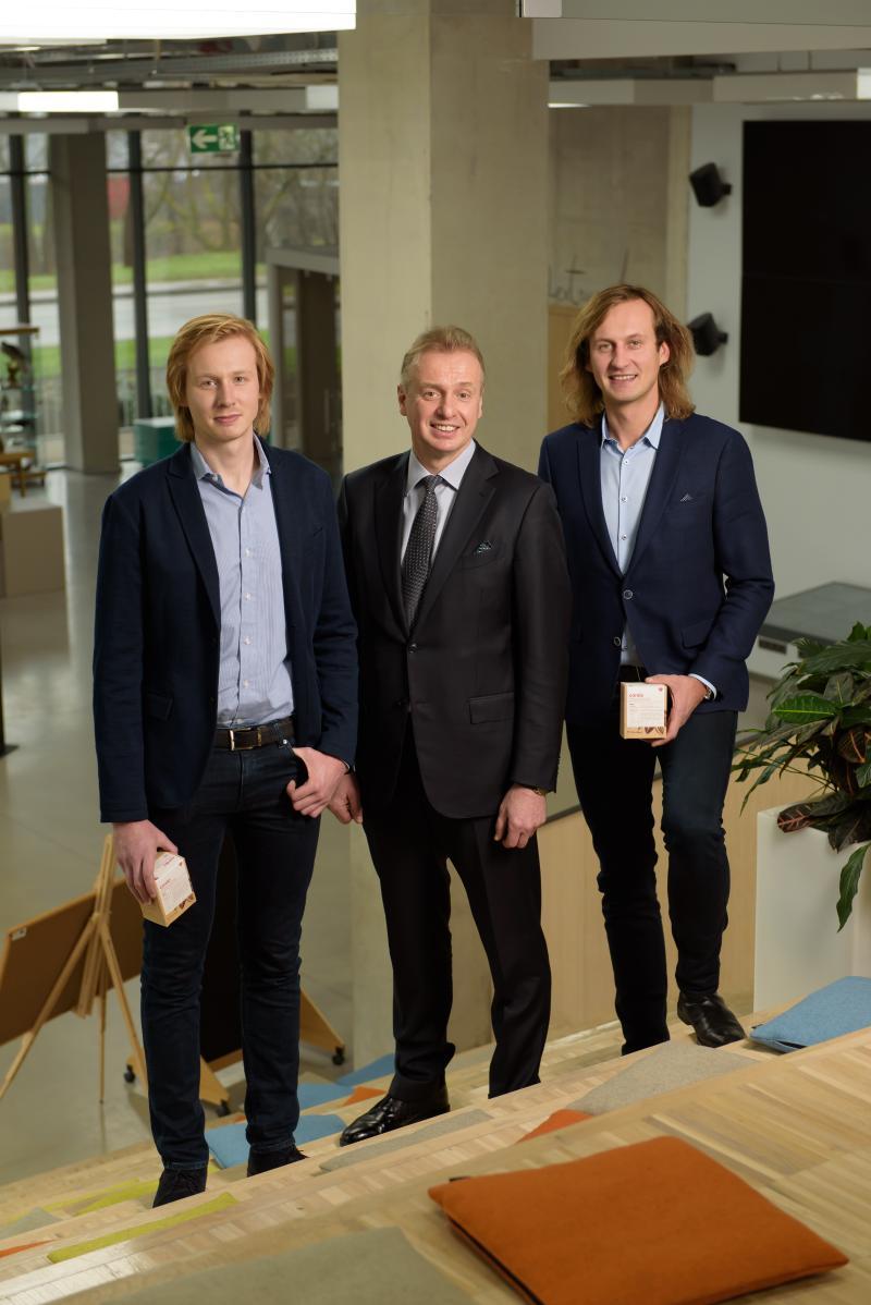 >@University of Latvia