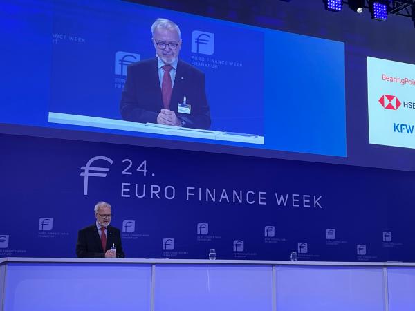 >@EIB