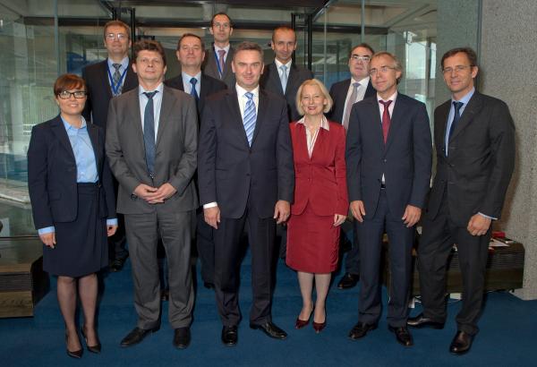 >@EIB/EIB