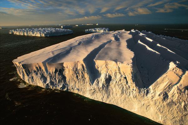 >@Yann Arthus-Bertrand