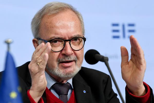 >@EIB