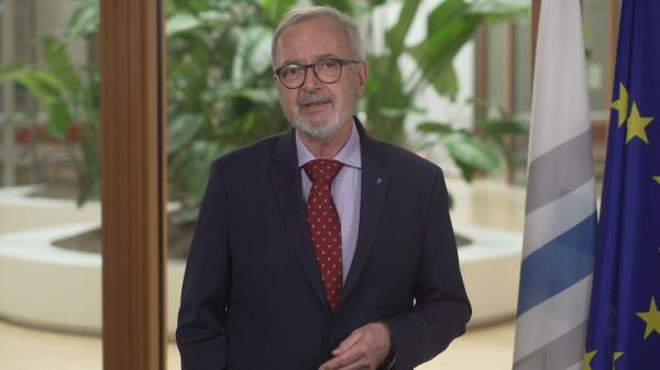 >@EIB