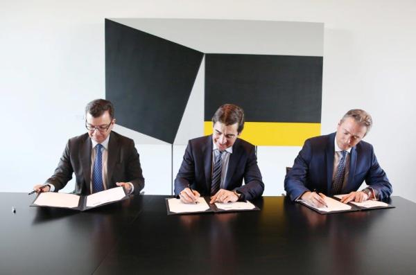 Spain The Eib Group And Bbva Join Forces To Facilitate Access To Credit For Smes Under The Juncker Plan