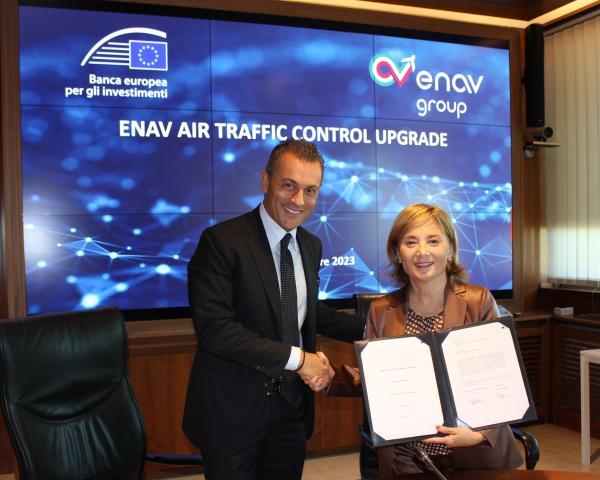 >@EIB
