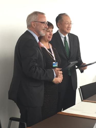 EIB and World Bank join forces with new agreement to support Ukraine