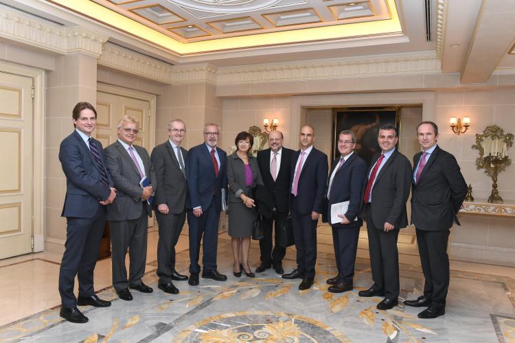 EIB signs EUR 285 million loans to support energy projects in Greece