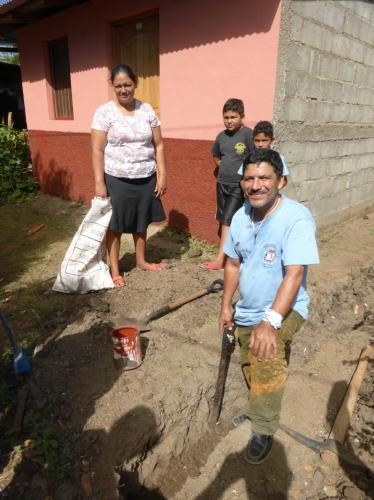 President Hoyer and Vice-President Alvarez see how the EIB will provide clean water for more than 520,000 people across Nicaragua