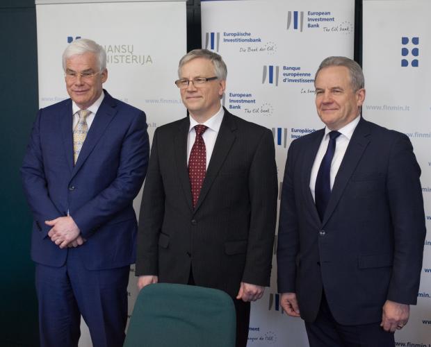 Lithuania signs agreements with EIB to support for two major investment
