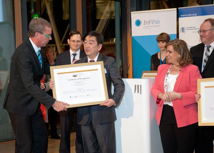 5th European Microfinance AwardMicrofinance and the Environmentin the presence of Her Royal Highness the Grand Duchess of Luxembourg Welcoming remarks by Dr Werner Hoyer,President of the European Investment Bank