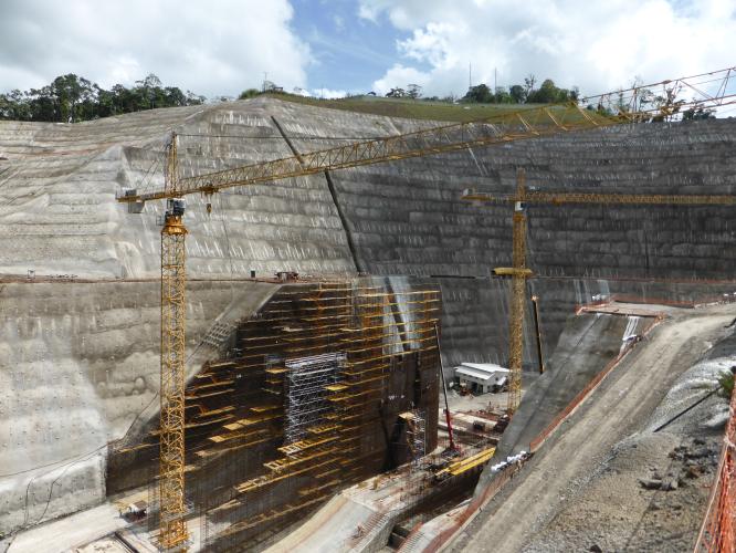 CA CCFL REVENTAZON HYDROPOWER
