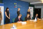 From left to right: Mr Romualdo Massa Bernucci, Director of OPS for BSNE, Mrs Rasa Budbergytė, Finance Minister and Mr Kęstutis Trečiokas, Minister of Environment.
Background: Mrs Junona Bumelyte, JESSICA-officer in Vilnius for the EIB, Mrs Dalia Liesytė, specialist of Division of Managing Operational Programme for Cohesion Promotion of The Ministry of Finance, and Mrs Eglė Valūnė, Head of European Union Assistance Planning and Procedures Division of the Ministry of Environment.