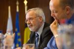 President Hoyer in conversation with journalists in advance of the European Council