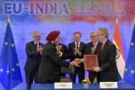 From left to right: Mr Maanjevv Singh Puri, the Indian Ambassador to Belgium, Mr Werner Hoyer, President of the EIB, Mr Narendra Modi, Indian Prime Minister, Mr Donald Tusk, President of the European Council, Mr Jean-Claude Juncker, President of the EC, Mr Jonathan Taylor, Vice President of the EIB.