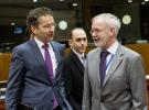 From left to right: Mr Jeroen DIJSSELBLOEM, Dutch Minister for Finance; Mr Werner HOYER, President of the EIB.