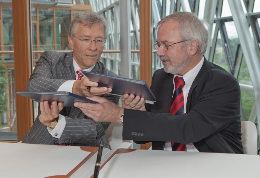 Signature of the Memorandum of Understanding between the EIB and the University of Luxembourg