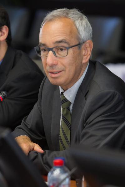 Investment and Growth in the time of Climate Change