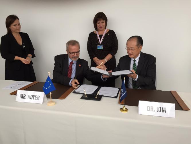 EIB and World Bank join forces with new agreement to support Ukraine