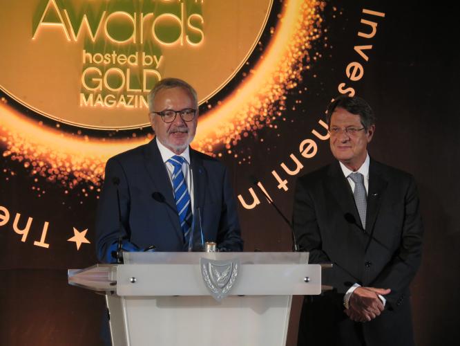 EIB President Werner Hoyer picks up prestigious Cyprus business award