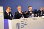 from left to right: Mr Rober Harrabin, Environmental Analyst, BBC and Mr Hans-Jörg Bullinger, President, Fraunhofer-Gesellschaft of Germany