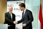 The EIB’s new permanent presence in the Netherlands, an office in the heart of the Amsterdam-Zuid business district, was formally inaugurated yesterday by Prime Minister Mark Rutte and President Hoyer on Thursday 15 May.