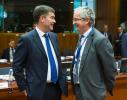 From left to right: Mr David GAUKE, UK Exchequer Secretary to the Treasury; Mr Jonathan TAYLOR, Vice-President of the EIB.