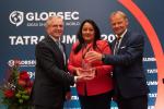 EIB Group wins European Award for global fight against COVID-19 