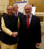 From left to right: Finance Minister Jaitley and EIB President W. Hoyer