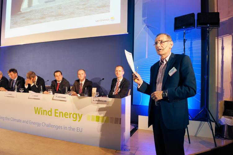 Wind Energy Meeting the Climate and Energy Challenges in the EU