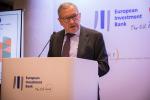 The EIB host a series of days of ECON Conference in Investment, Technological Transformation and skills. Policy address by Klaus Regling, Managing Director, European Stability Mechanism.