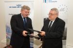EIB Vice-President Laszlo Baranyay and the President of the Management Board of PKP PLK SA Remigiusz Paszkiewicz